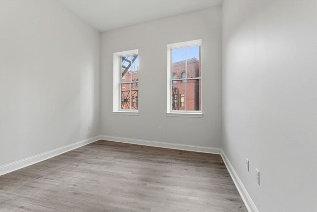 Building Photo - 19-25 Essex St