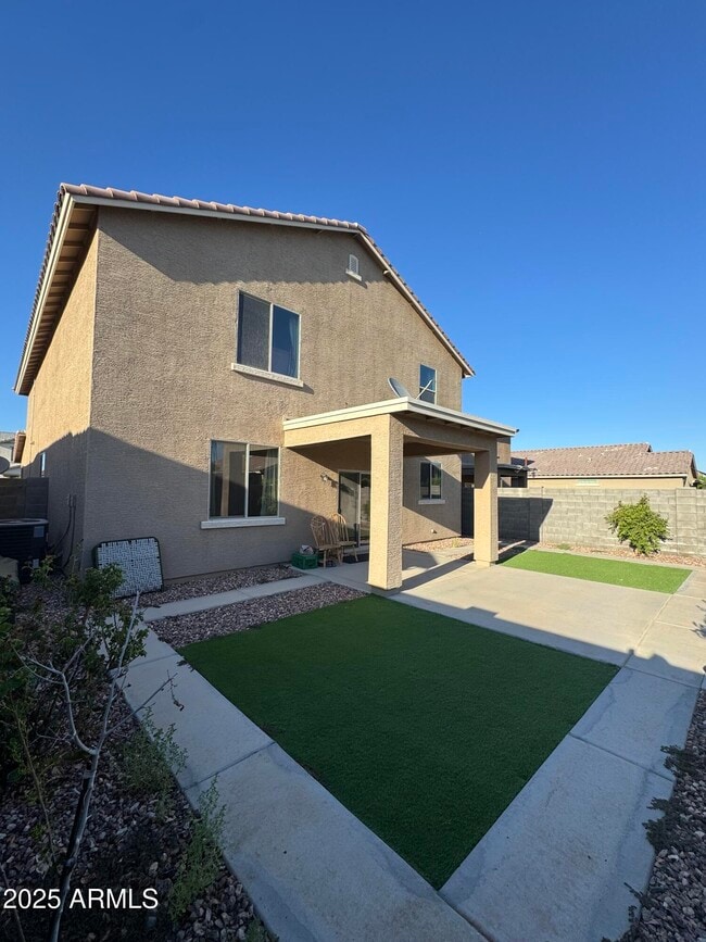 Building Photo - 11603 W Calavar Rd