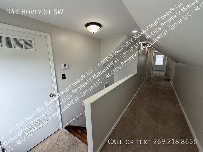 Building Photo - 946 Hovey St SW