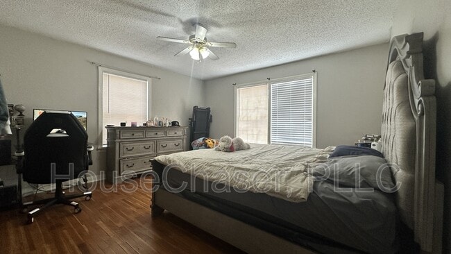 Building Photo - 3319 26th St