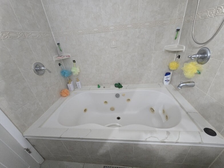 Building Photo - 237 1st Ave