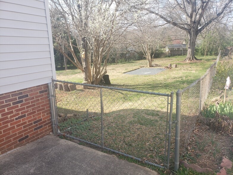 Backyard - 10 Sir Abbott St