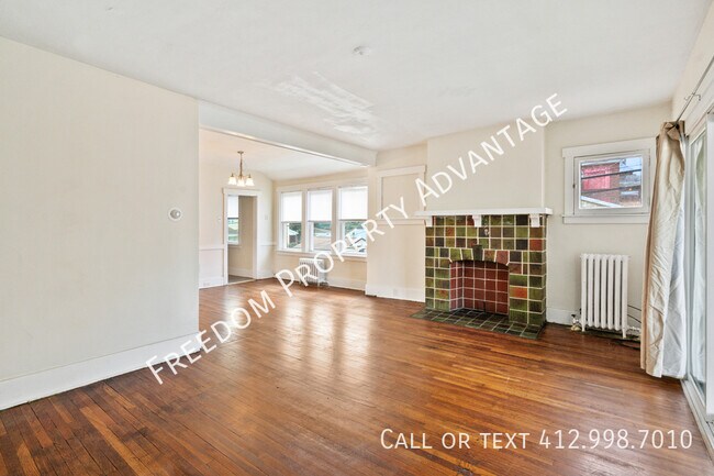 Building Photo - 2451 Wedgemere St