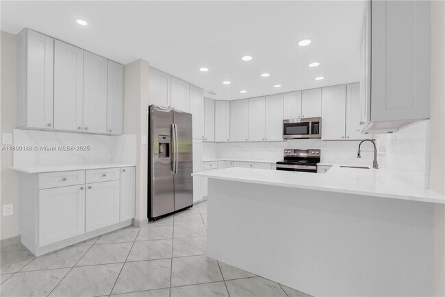 Building Photo - 631 SW 102nd Ave