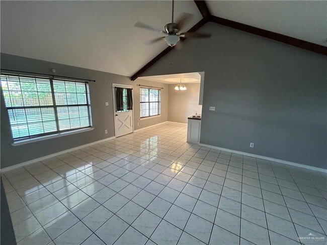 Building Photo - 1512 W Cherry Blossom Cir