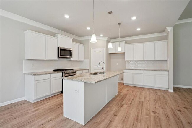 Building Photo - 67553 Emerald Dove Dr