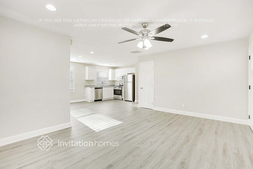 Building Photo - 3815 Clovis Ct NW