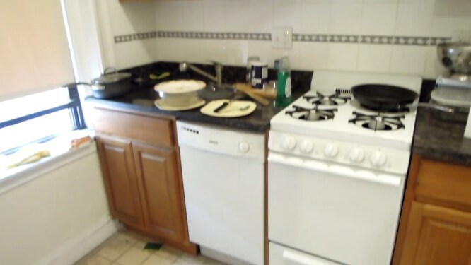 Building Photo - 28 Saint Stephen St