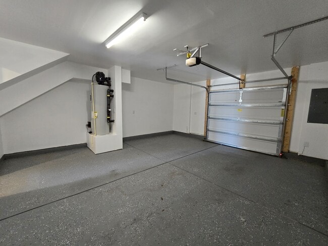 Building Photo - 6309 Truxton Ln