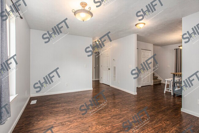 Building Photo - 755 North - Beautiful Single Family home