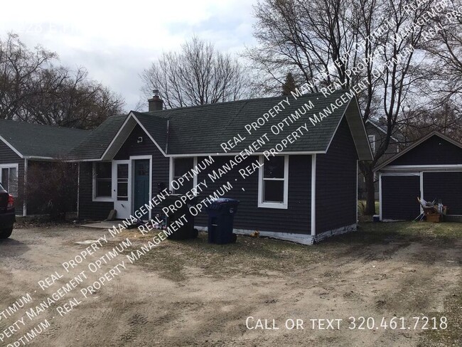 Primary Photo - 228 E Fir Ave