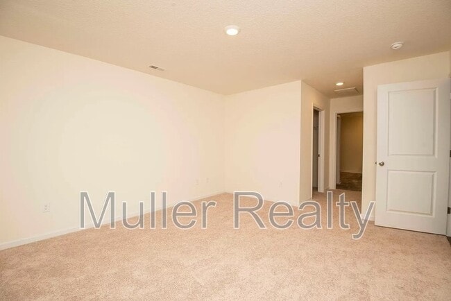 Building Photo - 7452 Game Bird St