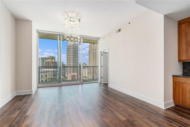 Building Photo - 1080 Peachtree St NE