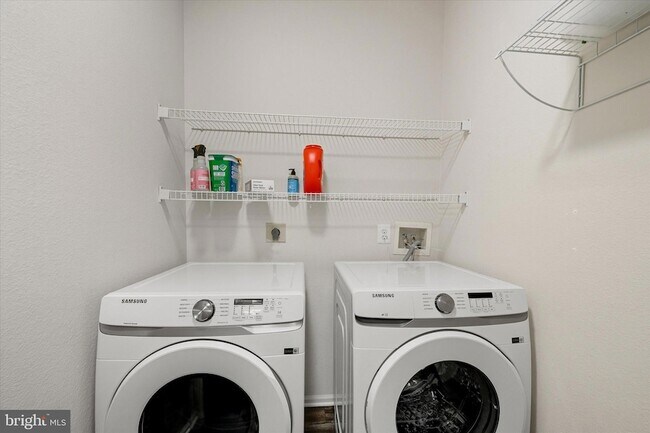 Building Photo - 1591 Spring Gate Dr.