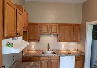 Building Photo - 1111 Green St