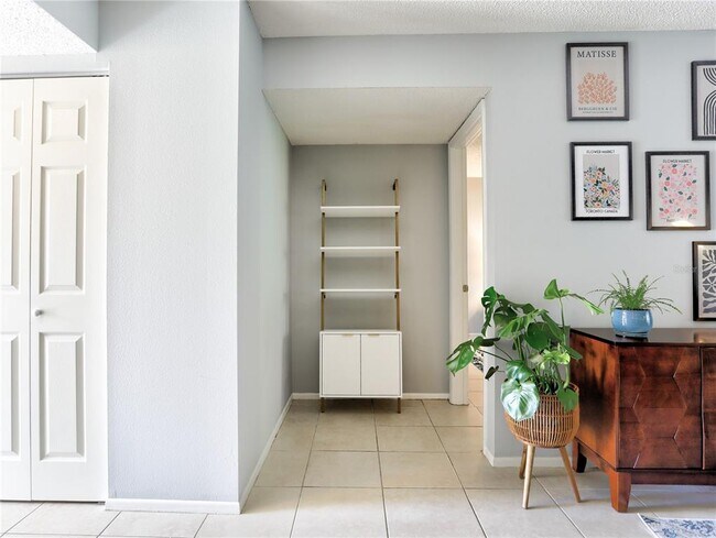 Building Photo - 133 Wild Palm Dr