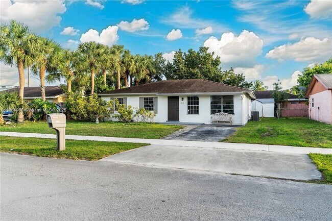Primary Photo - 8110 SW 4th Pl