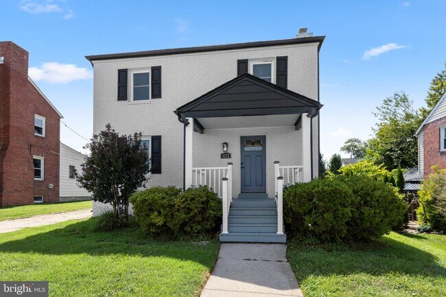 Building Photo - 4225 Cardwell Ave