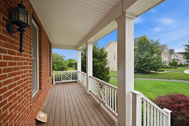 Building Photo - 24267 Purple Finch Dr