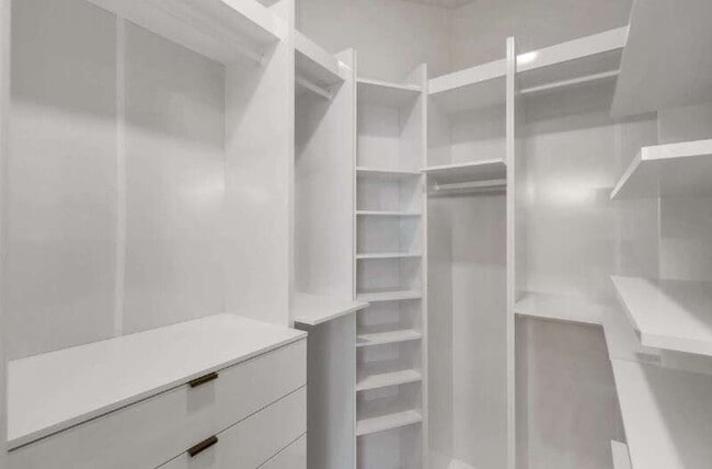 Building Photo - 1004 Heron Sound Dr