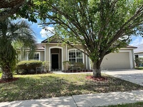 Building Photo - 13012 Staffordshire Dr S