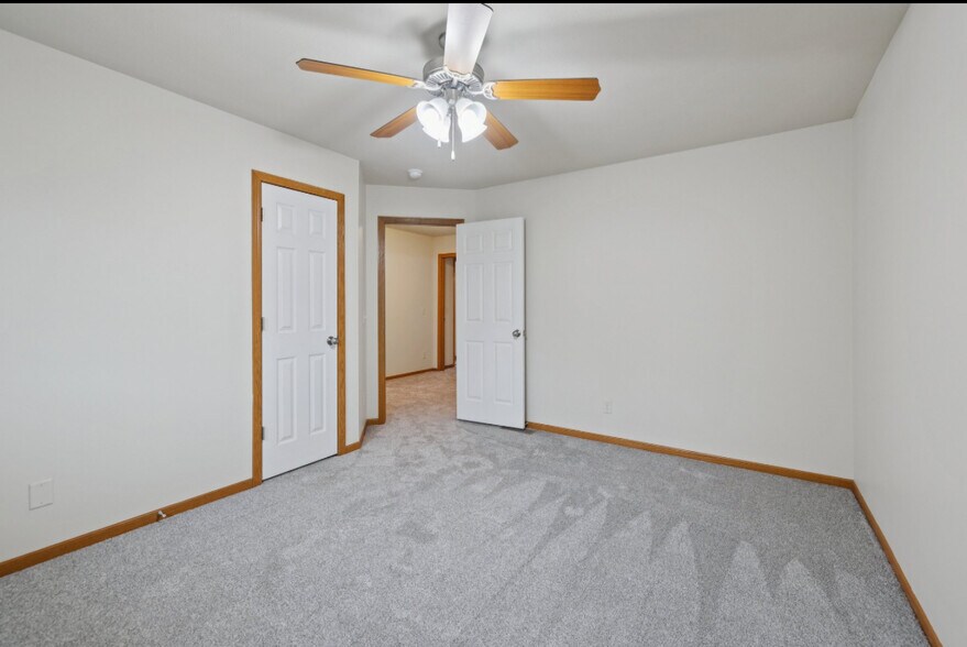 Building Photo - 8743 Remi Dr