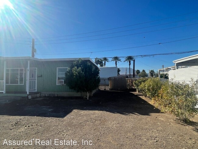 Building Photo - 3 br, 1 bath House - 6 Idaho Way