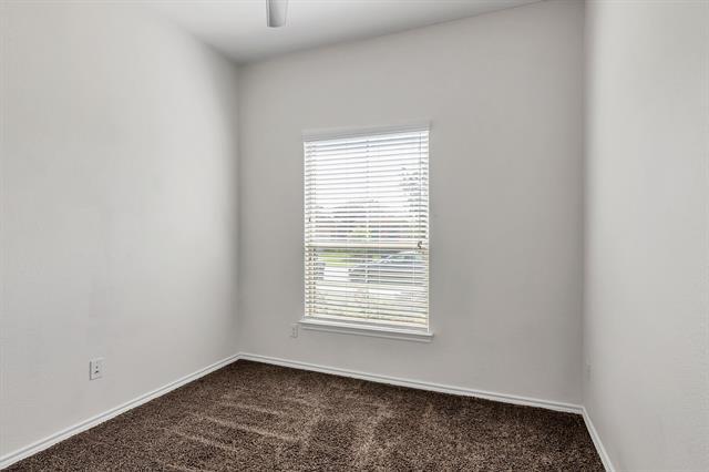 Building Photo - 10113 Saltbrush St