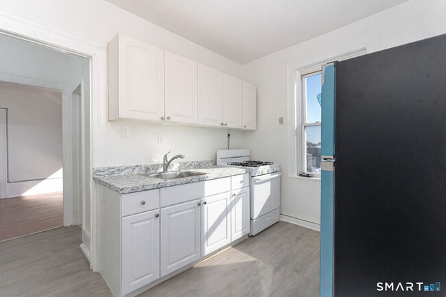 Building Photo - 35 Butler Ave