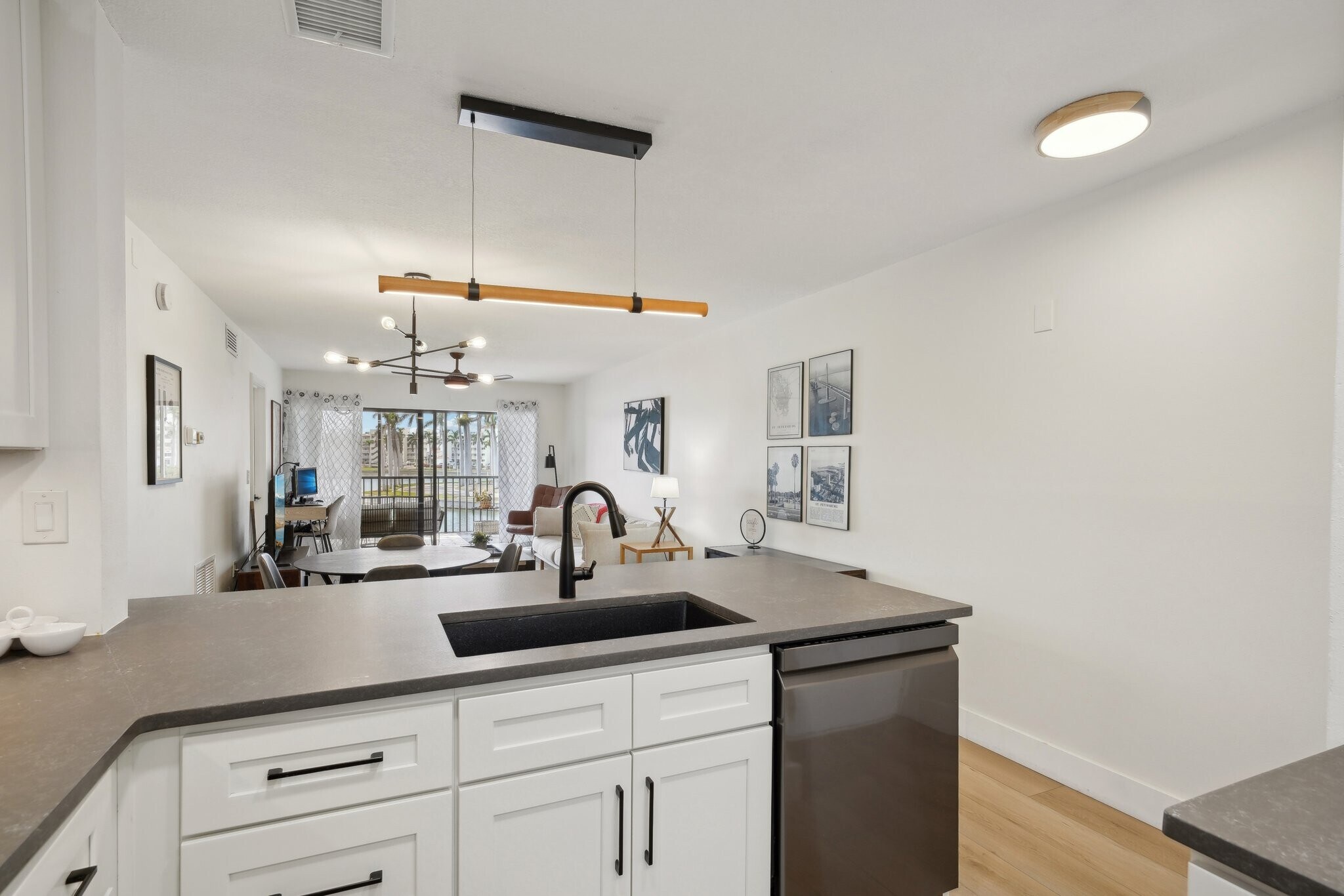 Building Photo - 6277 Bahia del Mar Blvd