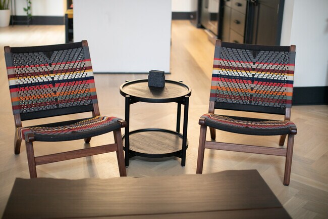 Building Photo - 1604 6th Ave N