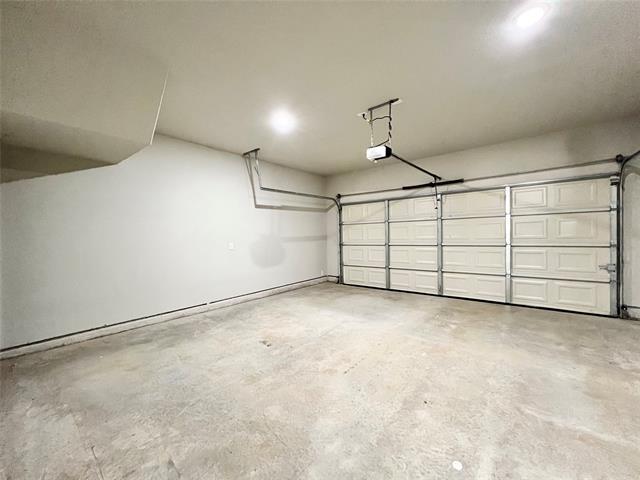 Building Photo - 3501 E Renfro St