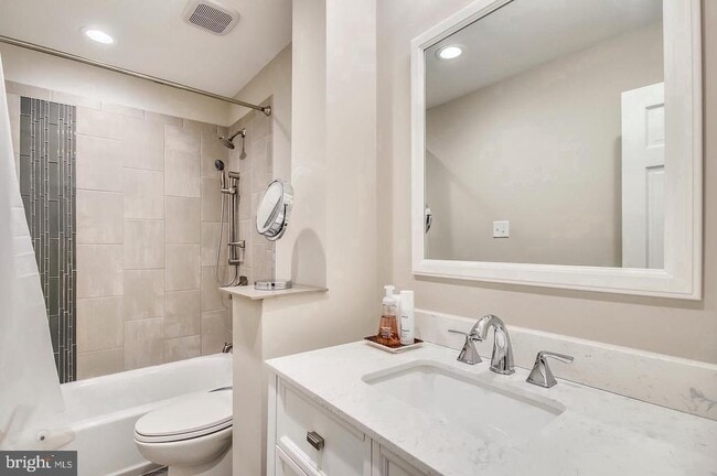 Building Photo - 1612 Dryden Way