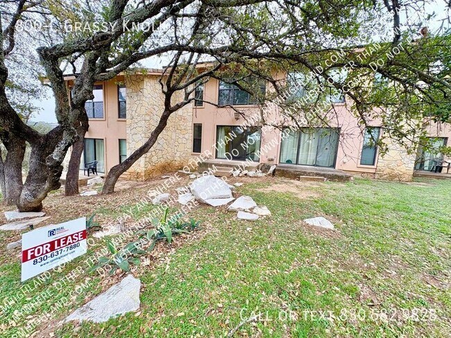 Building Photo - 800 Grassy Knoll