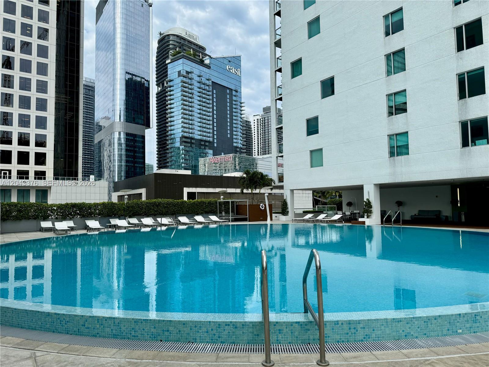 Building Photo - 500 Brickell Ave