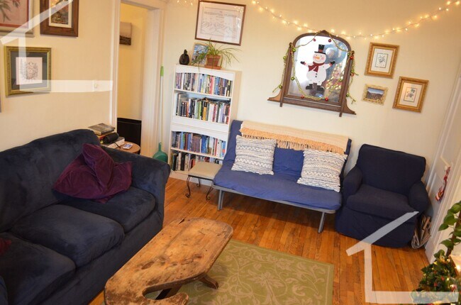 Building Photo - Spacious Allston 1 bed!!! JULY 1ST MOVE IN!!