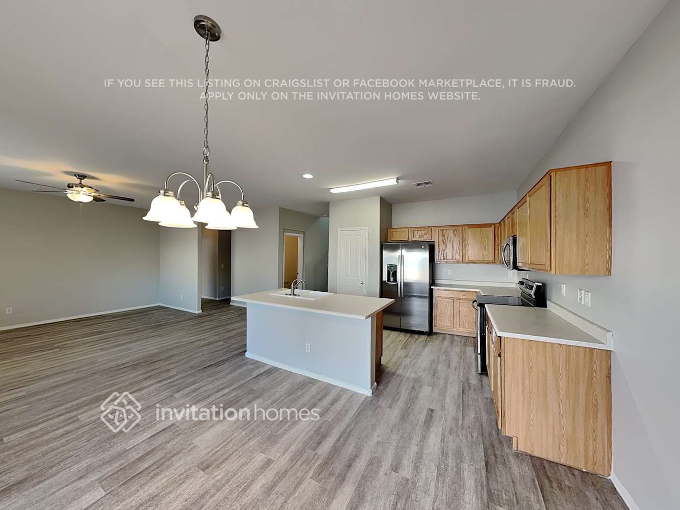 Building Photo - 14226 W Hearn Rd