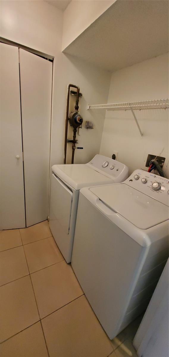 Building Photo - 8781 Wiles Rd