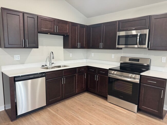 Building Photo - New Beginnings Start At AMRR: 2 Bedroom Home In Centerton, AR!