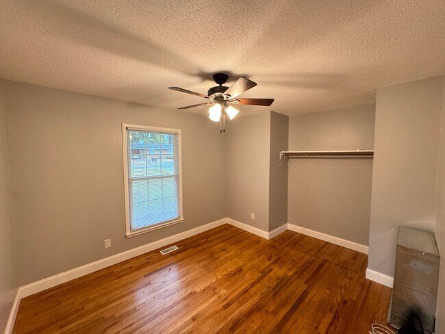 Building Photo - Three Bedroom Ranch Home in Garner