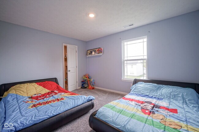 Building Photo - 6810 Birmingham Ave