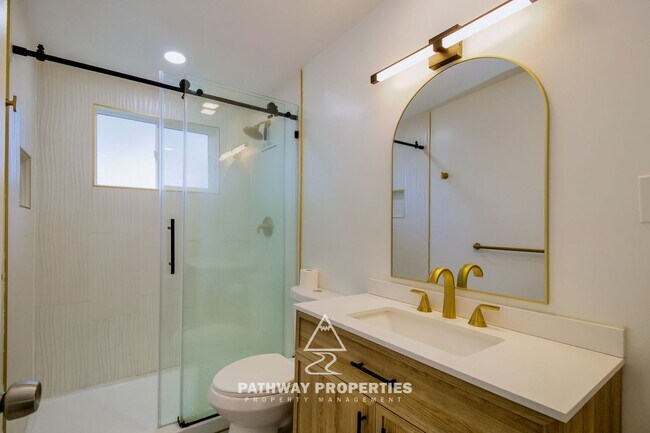 Building Photo - Charming 5-Bedroom Home in Provo’s Cottonw...