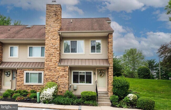 Building Photo - 423 Cannon Ct