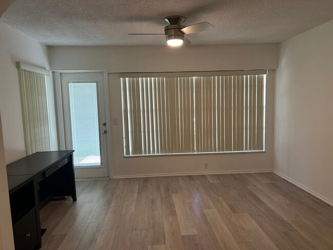 Building Photo - 6665 Water Oak Ct