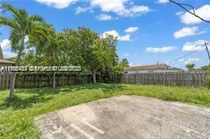 Building Photo - 303 NW 7th St