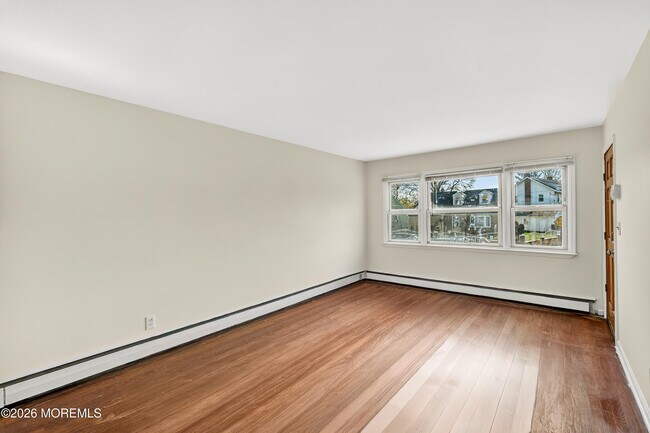 Building Photo - 217 Orange Ave