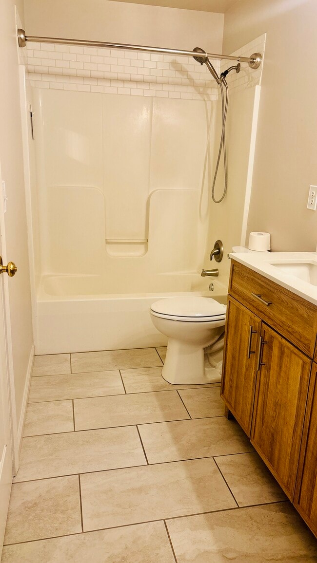 Building Photo - 7253 Chucks Way