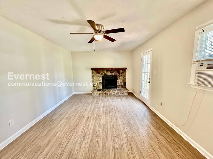 Building Photo - 280 Summer Pond Trail