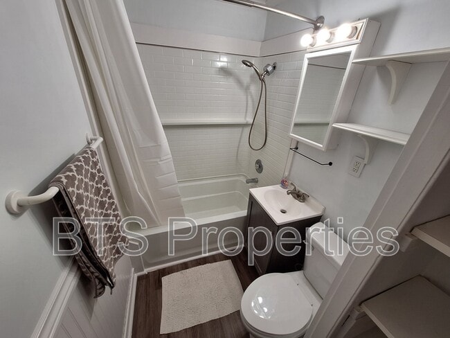 Building Photo - 921 W Purtscher Dr