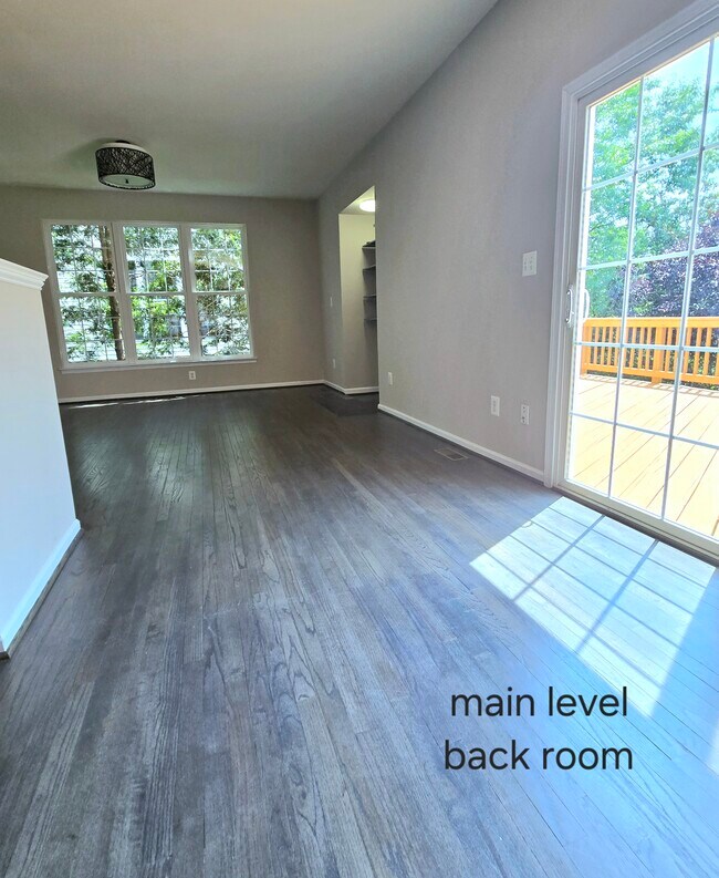 Building Photo - 25282 McIntyre Sq
